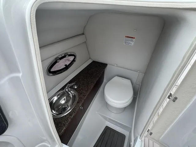 Slide: The Image of Crownline Boats E 255 2020 - 6