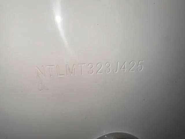 Slide: The Image of Grady-White Fisherman 236 2025 - 4