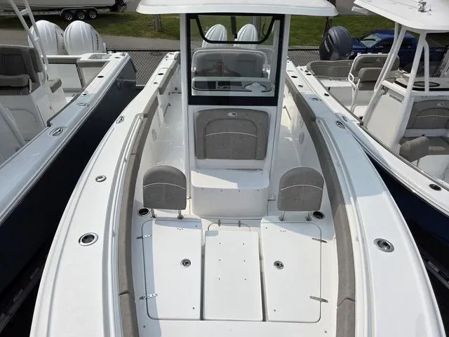 Slide: The Image of Sea Hunt Ultra 275se 2025 - 14