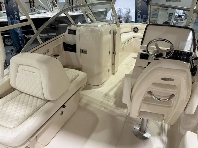 Slide: The Image of Grady-White Freedom 235 2025 - 10