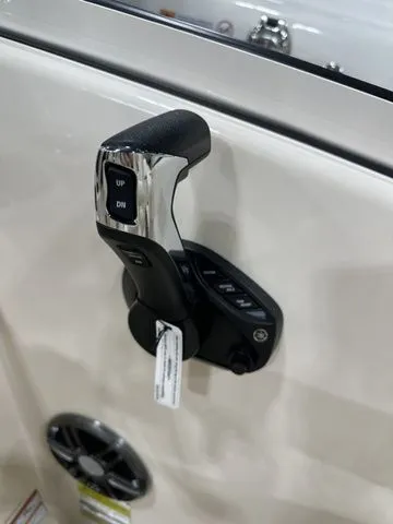 Slide: The Image of Grady-White Freedom 215 2025 - 14