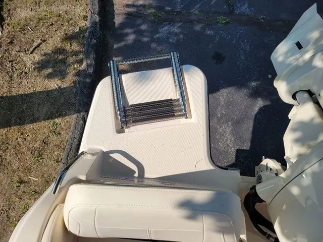 Slide: The Image of Grady-White Adventure 218 2025 - 10