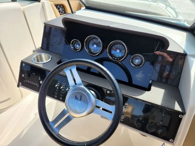 Slide: The Image of Sea Ray 270 SDX 2021 - 4