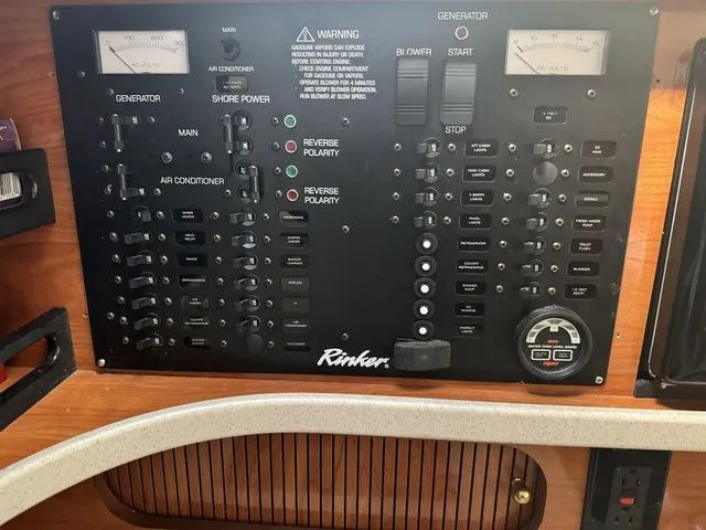 Slide: The Image of Rinker 342 VISTA VEE 2003 - 13