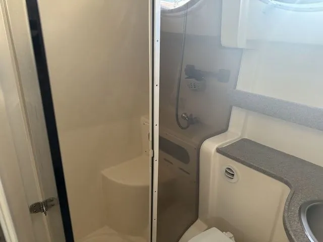 Slide: The Image of Rinker 342 VISTA VEE 2003 - 19