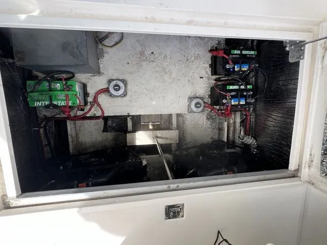 Slide: The Image of Cruisers Yachts 3375 Esprit 1999 - 6