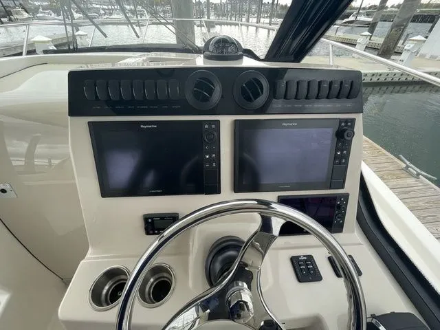 Slide: The Image of Boston Whaler 325 Conquest 2023 - 12