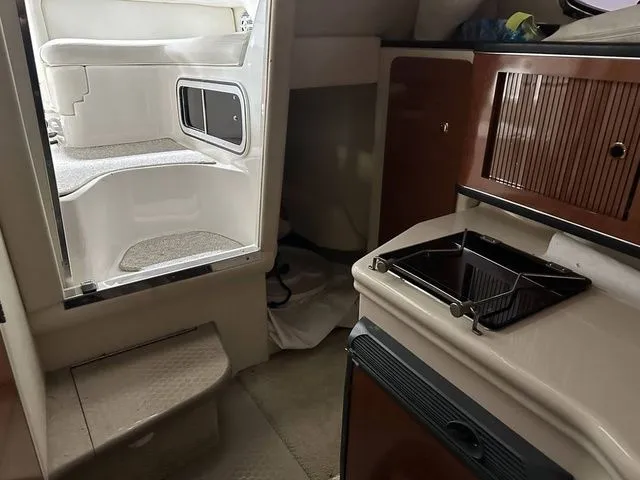 Slide: The Image of Sea Ray 260 Sundancer 2004 - 17