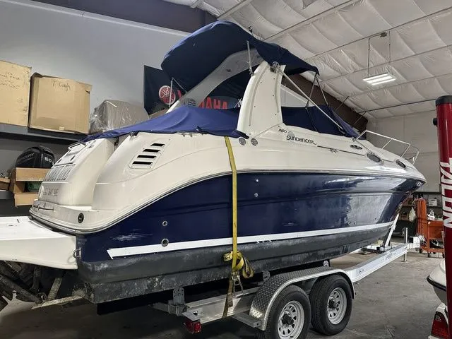 Slide: The Image of Sea Ray 260 Sundancer 2004 - 2