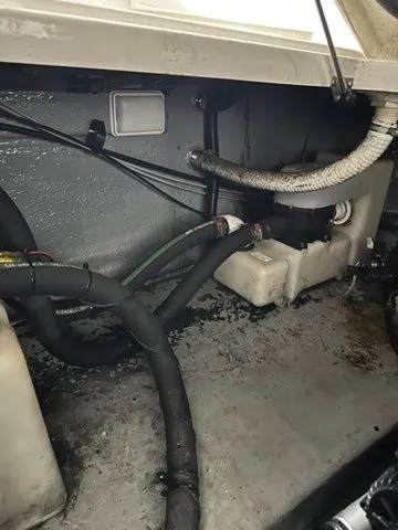 Slide: The Image of Sea Ray 260 Sundancer 2004 - 24