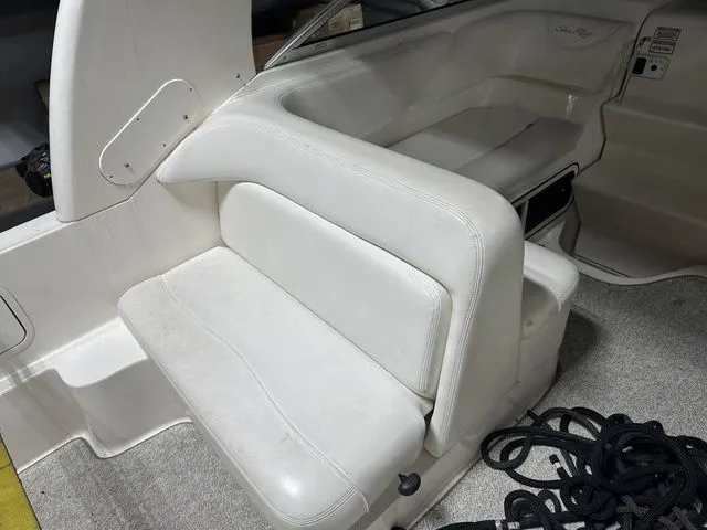 Slide: The Image of Sea Ray 260 Sundancer 2004 - 7