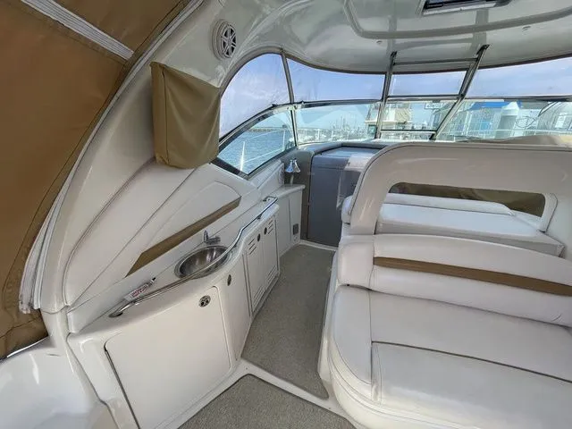 Slide: The Image of Sea Ray 420 Sundancer 2003 - 13