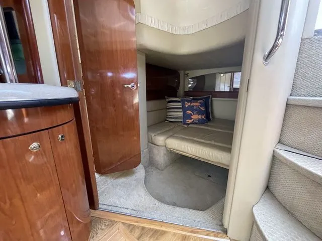 Slide: The Image of Sea Ray 420 Sundancer 2003 - 17