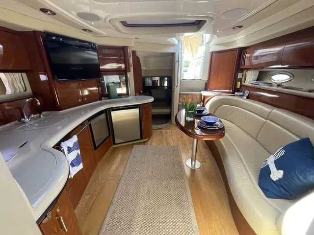 Slide: The Image of Sea Ray 420 Sundancer 2003 - 24