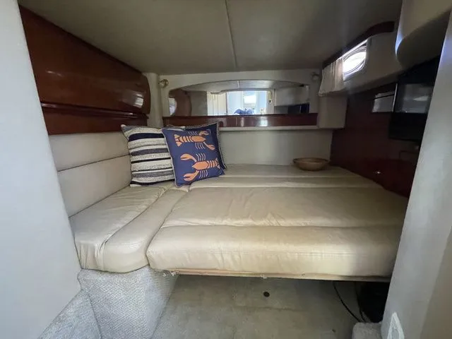 Slide: The Image of Sea Ray 420 Sundancer 2003 - 25