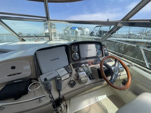 Slide: The Image of Sea Ray 420 Sundancer 2003 - 27