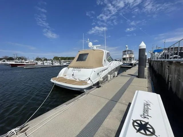 Slide: The Image of Sea Ray 420 Sundancer 2003 - 6