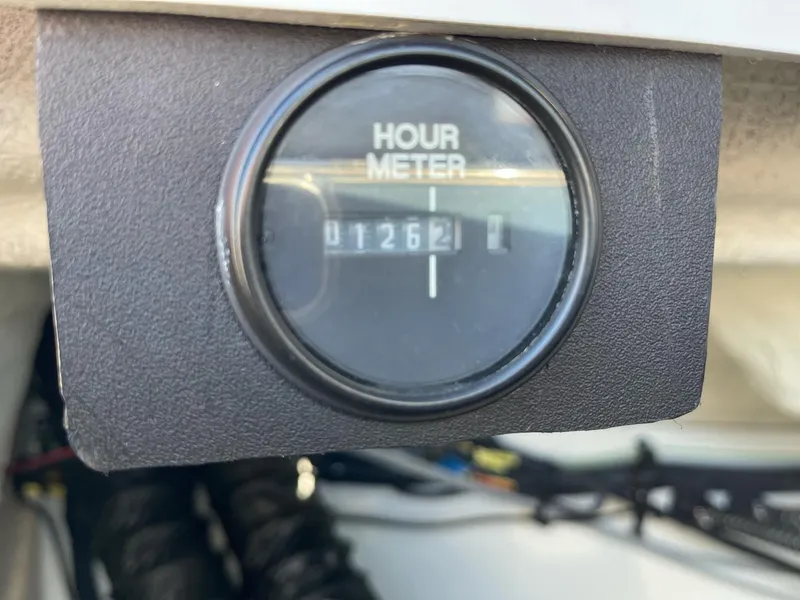 Slide: The Image of Hour meter showing 126.2 hours on 2020 Crownline 205 SS boat. - 19
