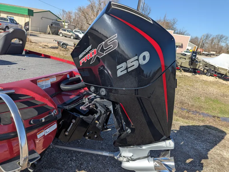 Slide: The Image of 2023 Nitro Z20 boat with Mercury Pro XS 250 outboard motor. - 20