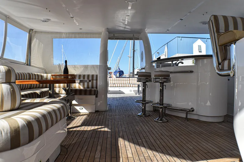 Slide: The Image of Johnson 87' Motor Yacht 2006 - 59