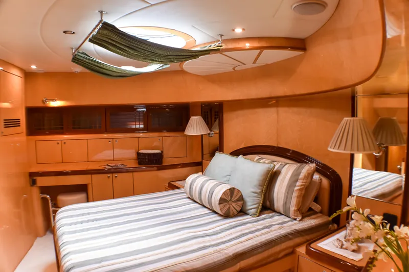 Slide: The Image of Johnson 87' Motor Yacht 2006 - 71