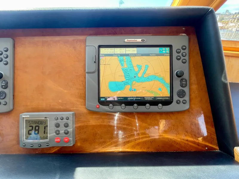 Slide: The Image of Ocean Alexander 510 Classico 2003 - 85