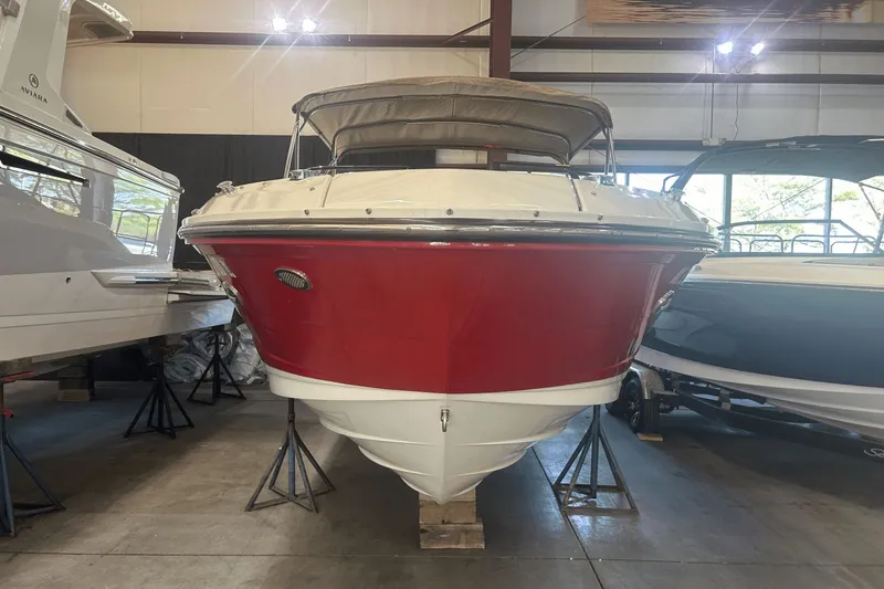 Slide: The Image of Sea Ray SLX 250 2017 - 2