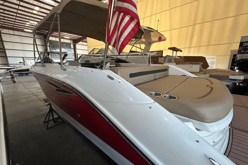 Slide: The Image of Sea Ray SLX 250 2017 - 6
