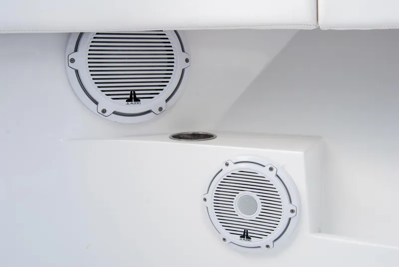 Slide: The Image of Front Runner 43 Catamaran 2026 - 51