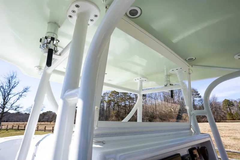 Slide: The Image of 2005 French Yachts 34 Center Console, interior view with structural details. - 47