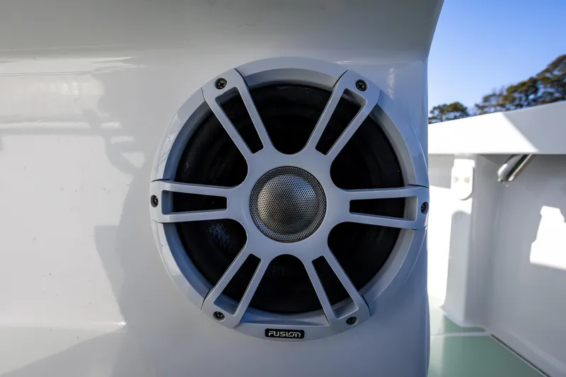 Slide: The Image of Custom 34 Center Console 2005 - 51