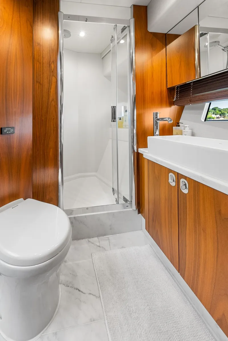 Slide: The Image of Sunseeker Manhattan 65 2016 - 72