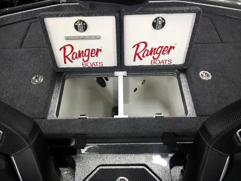Slide: The Image of 2025 Ranger Z520R Ranger Cup Equipped boat storage compartments. - 34