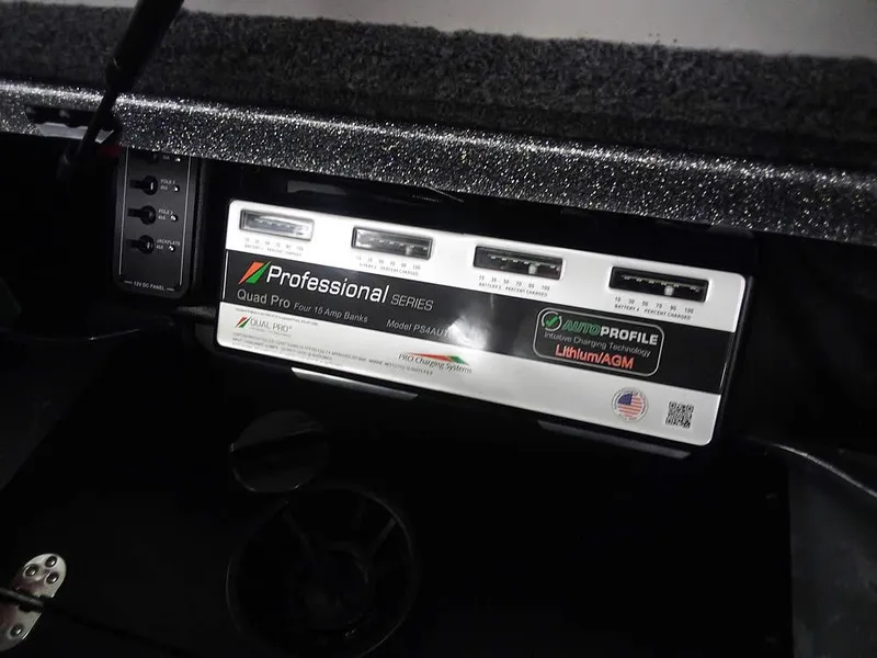 Slide: The Image of Battery charger in 2025 Ranger Z520R Ranger Cup Equipped boat. - 38