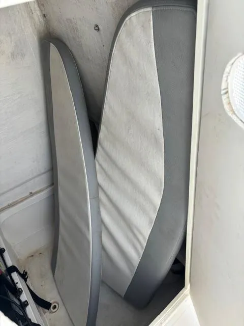 Slide: The Image of Boat cushions stored in a compartment, Release 208 RX, 2016 model. - 14