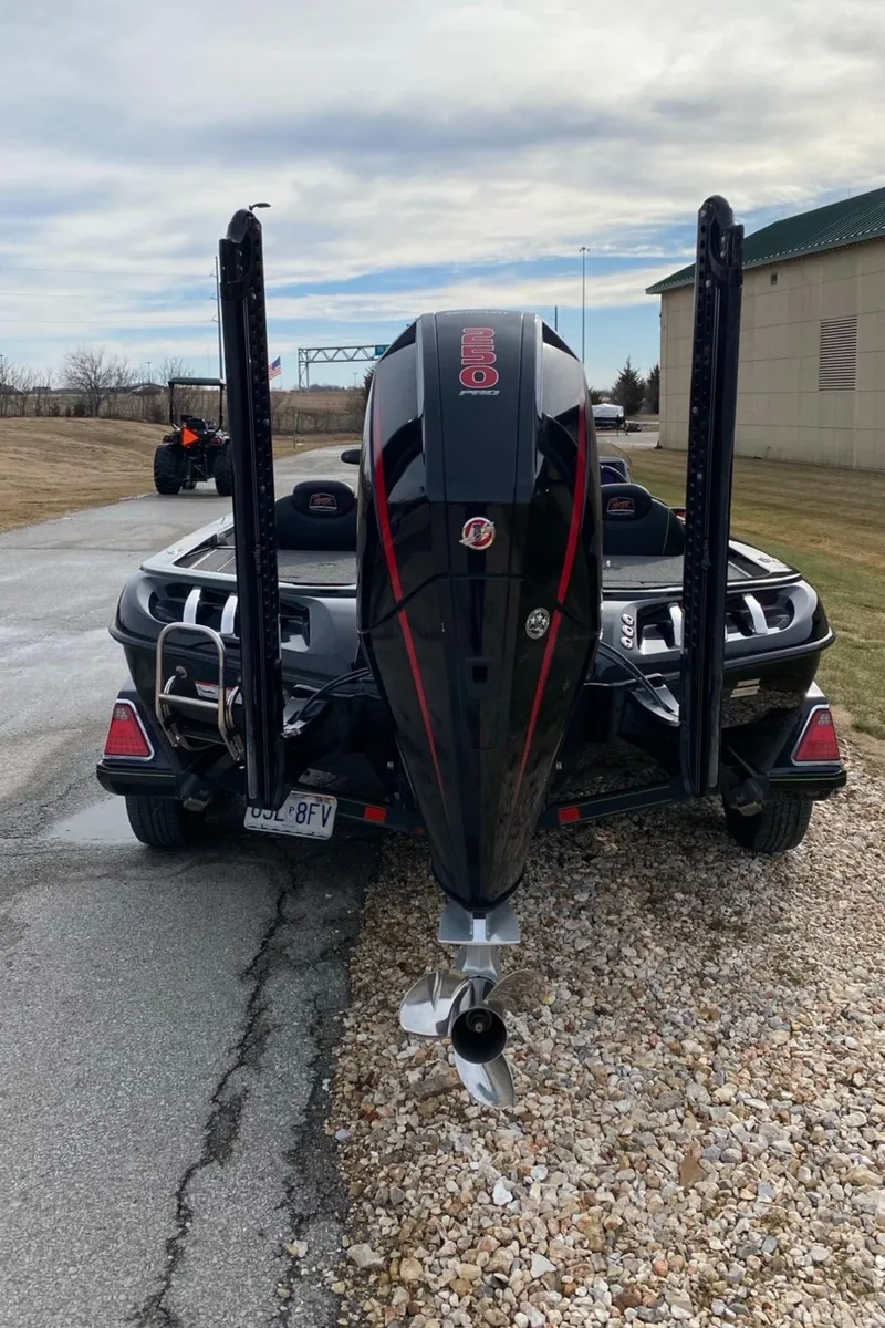 Slide: The Image of 2020 Ranger Z520C Ranger Cup Equipped boat on a trailer, rear view. - 2
