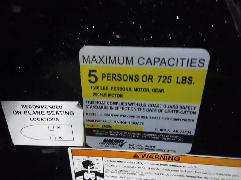 Slide: The Image of 2013 Ranger Z520C Comanche capacity label: 5 persons or 725 lbs, 250 HP motor. - 33