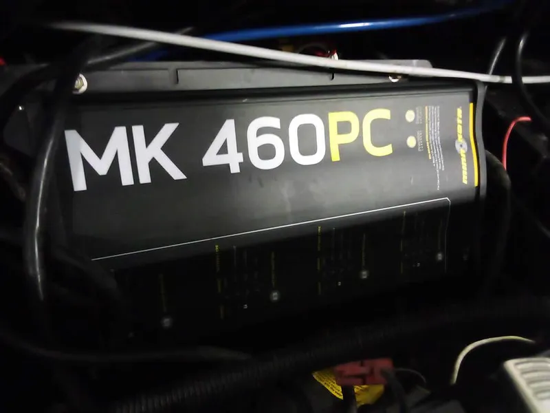 Slide: The Image of MK 460PC battery charger in 2013 Ranger Z520C Comanche boat. - 44
