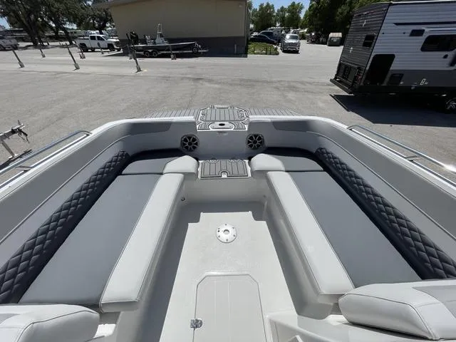 Slide: The Image of Starcraft SVX211 2025 - 17