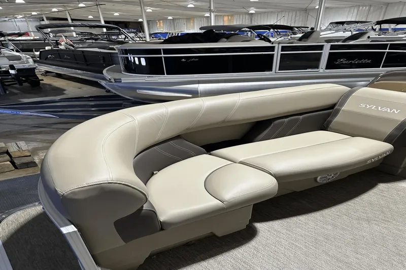 Slide: The Image of Sylvan 8522 Mirage Cruise 2022 - 18