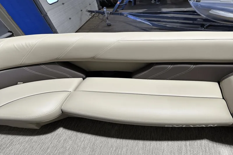 Slide: The Image of Sylvan 8522 Mirage Cruise 2022 - 24