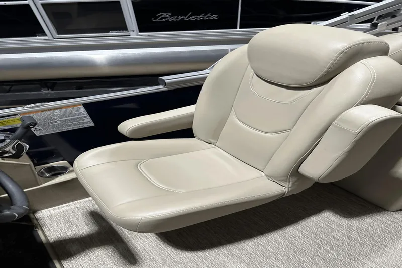 Slide: The Image of Sylvan 8522 Mirage Cruise 2022 - 27