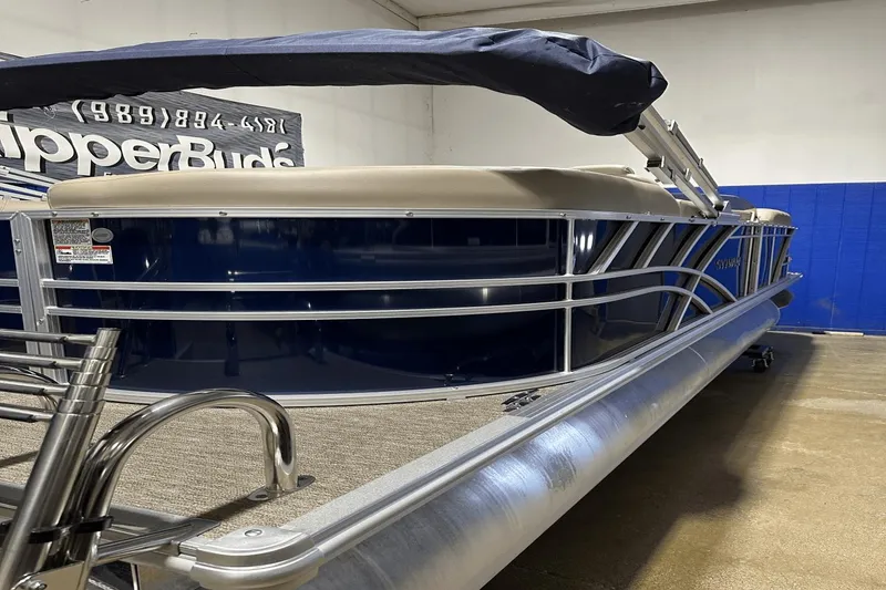 Slide: The Image of Sylvan 8522 Mirage Cruise 2022 - 3