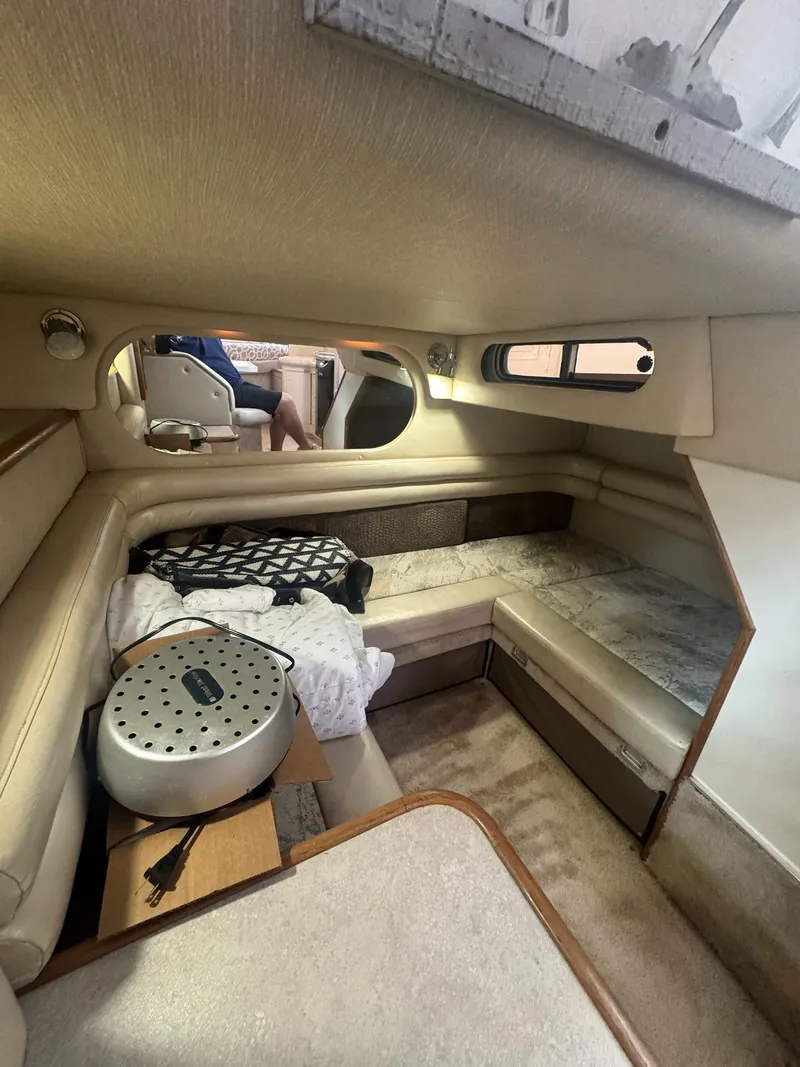 Slide: The Image of Sea Ray Sundancer 330 1996 - 15