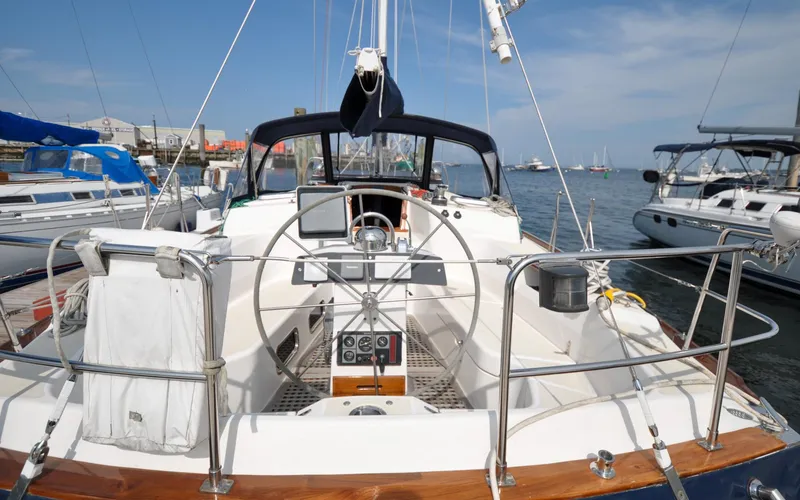 Slide: The Image of Tartan 4100 - Diamond - Cockpit - 7