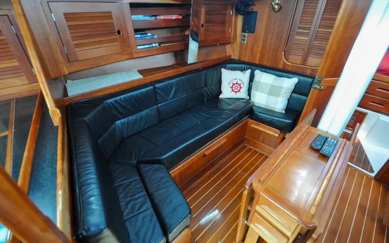 Slide: The Image of Tartan 4100 - Diamond - Salon - Port Settee - 89