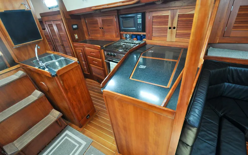 Slide: The Image of Tartan 4100 - Diamond - Galley - 97