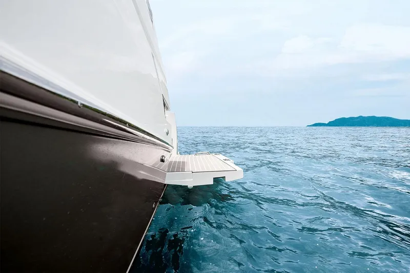 Slide: The Image of Azimut Verve 40 yacht side view on open sea, 2019 model. - 7