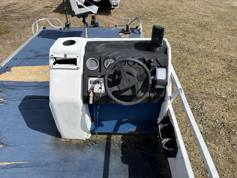 Slide: The Image of Fisher Boats MONARK 20 TOON 1994 - 8