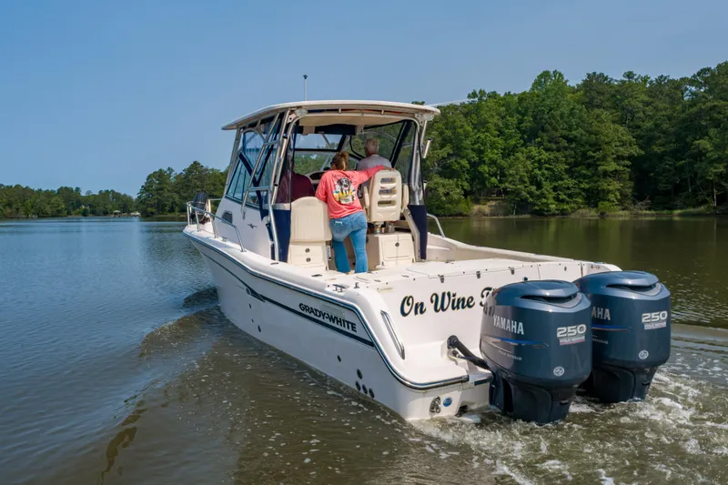 Slide: The Image of Grady-White Chesapeake 290 2009 - 13